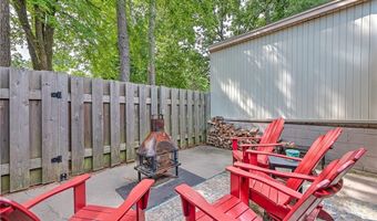 19 Mellor Ln, Bella Vista, AR 72715