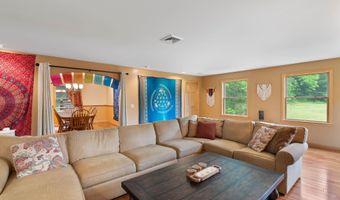 925 Hinesburg Rd, Brattleboro, VT 05301