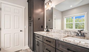 8423 76th St SE, Alto, MI 49302