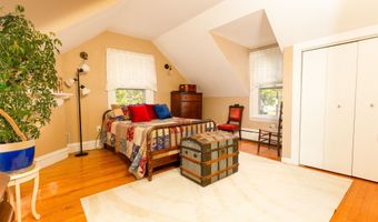 38 Elm St, Charlestown, NH 03603