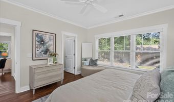 2562 Roseview Ln, Charlotte, NC 28205