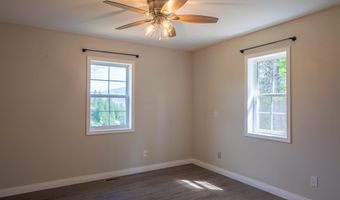 1588 Sunrise Rd, Bonners Ferry, ID 83805