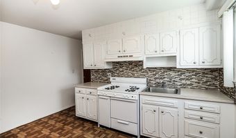 49 Lee Ave, Albertson, NY 11507