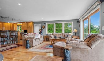 53 Ammonoosuc Dr, Bartlett, NH 03812