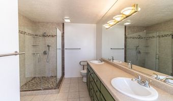 208 SWIRE HEIGHTS Dr, Aztec, NM 87410