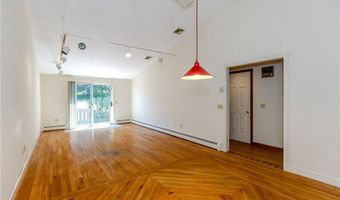 4 Scenery Ln, Johnston, RI 02919
