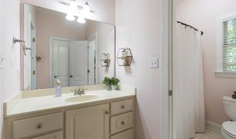 205 Graylyn Dr, Anderson, SC 29621