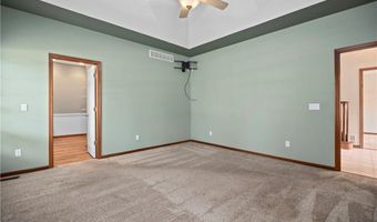 939 Barberry Cir, Amherst, OH 44001
