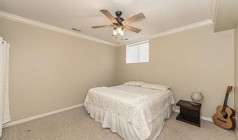 573 Castle Ridge Dr, Ballwin, MO 63021
