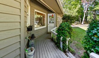 519 Country Club Dr W, Arapahoe, NC 28510