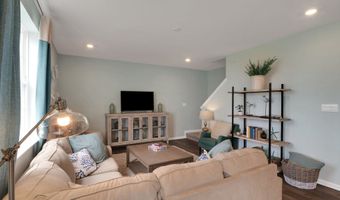 4 Plunder Ave, Barnegat, NJ 08005