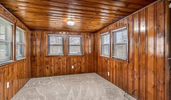 6919 Greenholly Dr, Affton, MO 63123