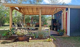 507 E Pine St, Atmore, AL 36502