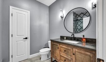 2 Tavistock 2, Cromwell, CT 06416