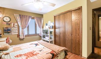 1210 Southview Ln, Albert Lea, MN 56007