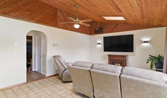 11 James Dr, Albany, NY 12211