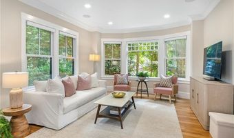 36 Bull St, Newport, RI 02840