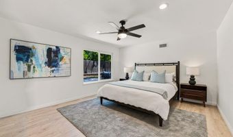 5570 Rock Tree Dr, Agoura Hills, CA 91301