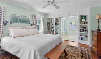 51 Ayrault St, Newport, RI 02840