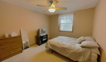 155 Oak Pl, Blakeslee, PA 18610