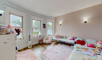 174 Fairview Ave, Bridgeport, CT 06606