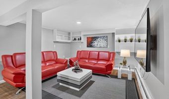 8 Charlotte Dr, Andover, MA 01810