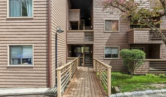 166 Old Brookfield Rd 20A5, Danbury, CT 06811