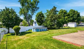 29 E Earle St, Cumberland, RI 02864