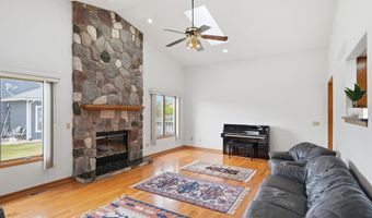 1657 Wake Robin Ct, Ann Arbor, MI 48103