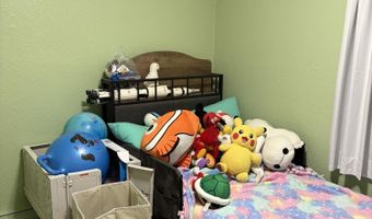 1020 Mallard Ln, Bethel, AK 99559
