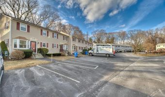 501 Woodhaven Ct 501, Cranston, RI 02920