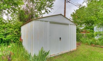 2120 N Divis Ave, Bethany, OK 73008
