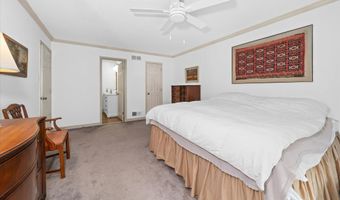 28 STATEN Dr, Hockessin, DE 19707
