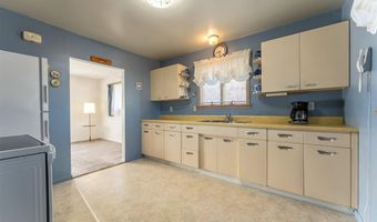 31 Garden Cir, Babbitt, MN 55706