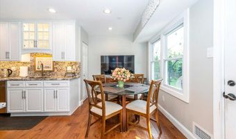 4926 KING DAVID Blvd, Annandale, VA 22003