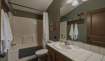 67422 Trout Ln, Bend, OR 97703