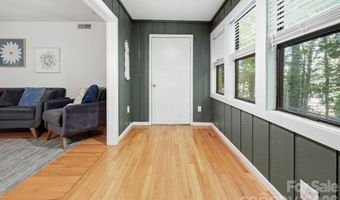 1503 Abbey Cir, Asheville, NC 28805