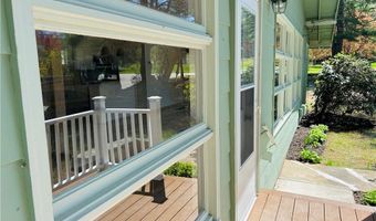 72 Overlea Rd, North Smithfield, RI 02896