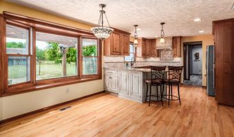 6130 Steamtown Rd, Ashley, OH 43003