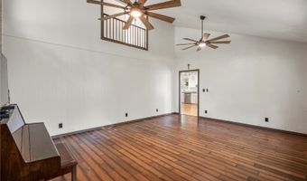 44 Kaupakalua Rd, Haiku, HI 96708