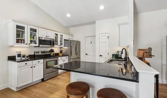 910 NE 45th St, Ankeny, IA 50021