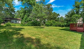 330 Whitehall Dr, Ballwin, MO 63021