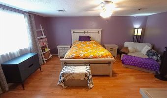 8008 NW 27th St, Bethany, OK 73008