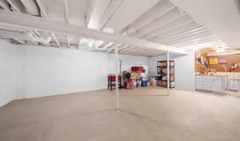 447 Sumark Way, Ann Arbor, MI 48103