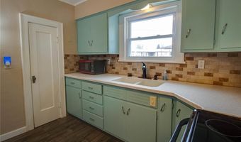 3505 Coronado Dr, Alton, IL 62002