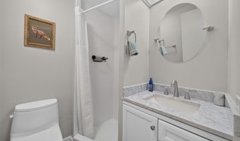 225 Queen St 9G, Honolulu, HI 96813