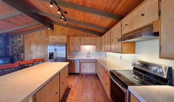 16945 PACIFIC VIEW Dr, Brookings, OR 97415