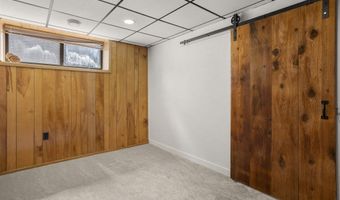 827 E WINDFIELD Pl, Appleton, WI 54911
