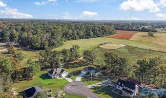 314 Creekside Dr, Albertville, AL 35950