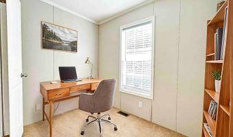 7055 Quarry Rd 106, Amherst, OH 44001